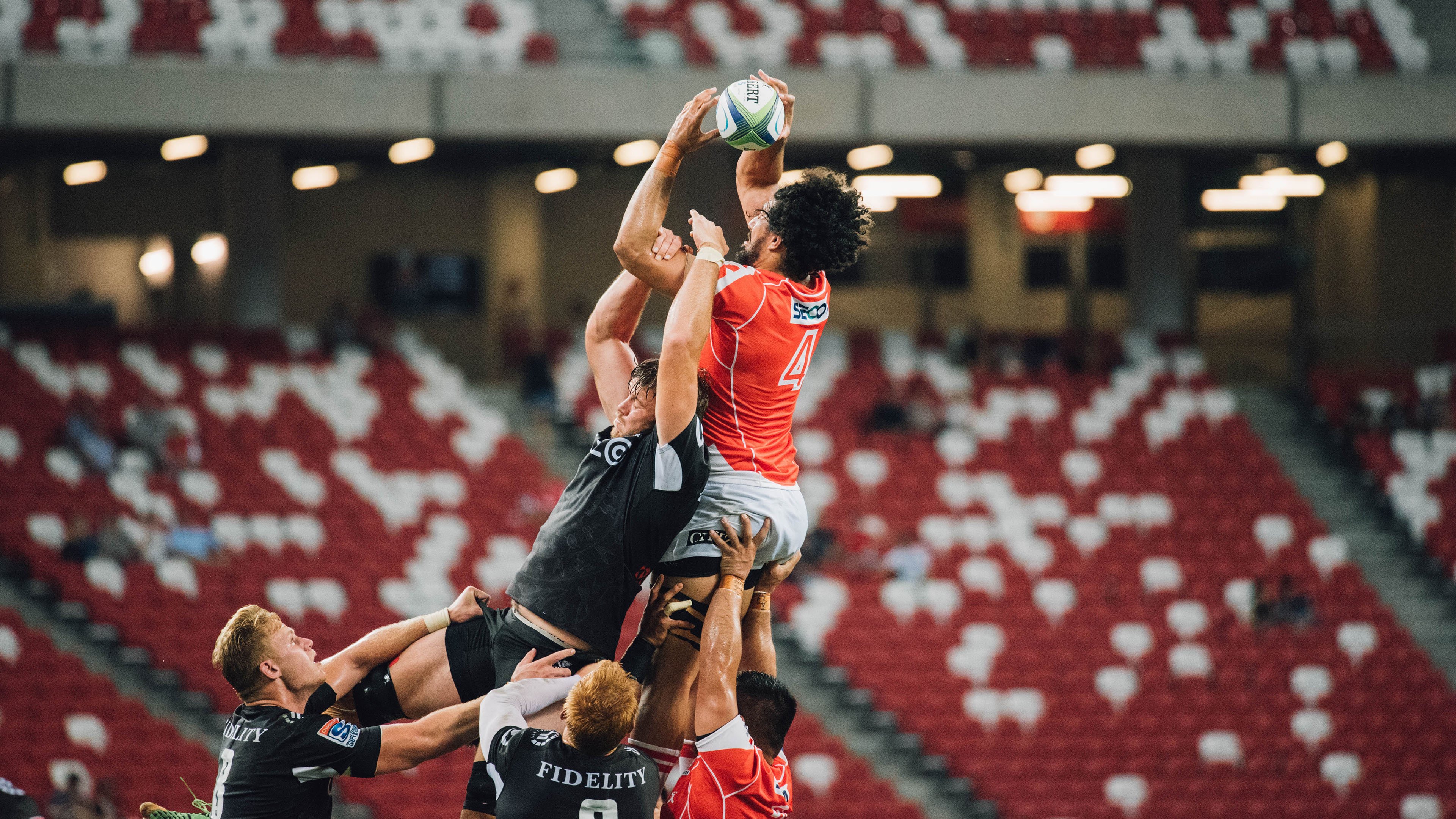 美国关键战突围罗马，当莫德里奇在F1赛道接管年度争冠