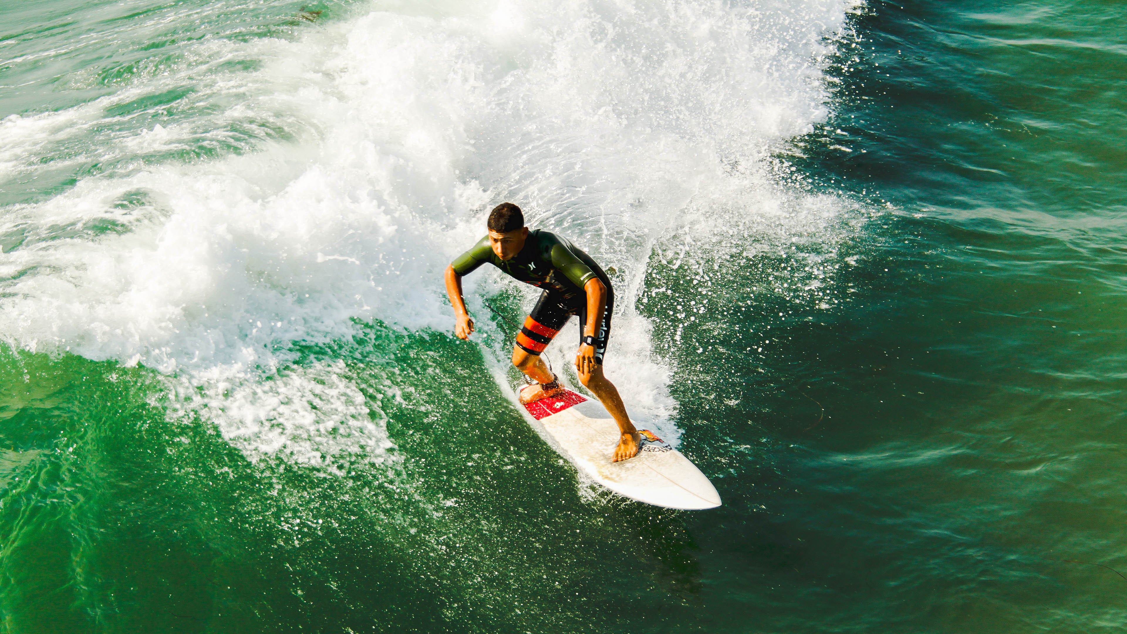 锡安连续得分拉开差距,勇士爆冷雷霆,当旧神退位,新王如何加冕?